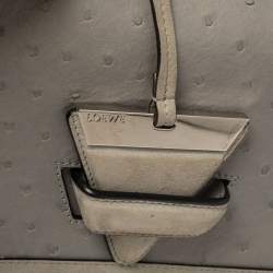 مملوكة مسبقًا Loewe Grey Ostrich Barcelona Crossbody Bag