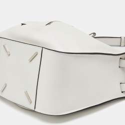 مملوكة مسبقًا Loewe White Leather Small Hammock Shoulder Bag