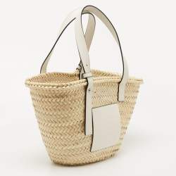 مملوكة مسبقًا  Loewe Beige/White Woven Raffia and Leather Basket Bag