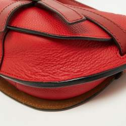 مملوكة مسبقًا Loewe Red Leather Mini Gate Crossbody Bag