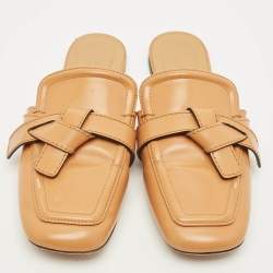 Pre Owned Loewe Knotted Gate Size 39 Tan Leather Flat Mules