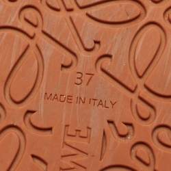 Pre Owned موديلات لويفي جلد بني شريط مسطح مقاس 37