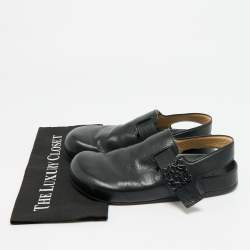 Pre Owned موديلات لويفي جلد أسود بكعب خلفي مقاس 40