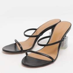 Pre Owned موديلات لويفي جلد أسود شبشب مقاس 40