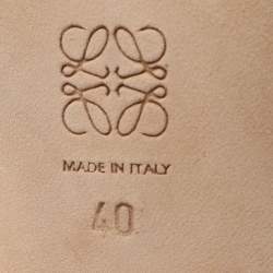 Pre Owned موديلات لويفي جلد أسود شبشب مقاس 40