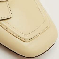 Pre Owned موديلات لويفي جلد كريمي بلاغات مسطحة مقاس 39