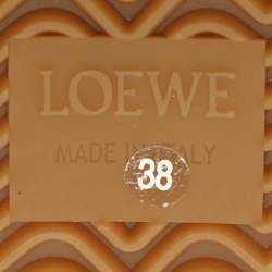 Pre Owned حذاء رياضي لووي قماش أبيض، سويدي وجلد قصير مقاس 39