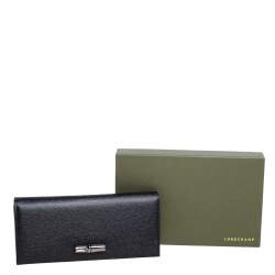 مملوكة مسبقًا Longchamp Black Textured Leather Flap Continental Wallet 