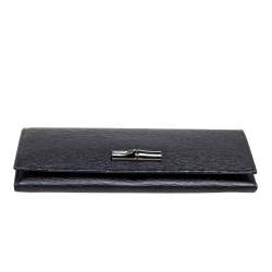 مملوكة مسبقًا Longchamp Black Textured Leather Flap Continental Wallet 