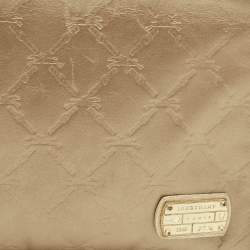 مملوكة مسبقًا Longchamp Beige Logo Quilted Leather Clutch