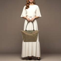 Pre Owned حقيبة لونج تشامب لو بلياج نايلون أخضر زيتي متوسطة