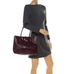 Pre Owned Longchamp Burgundy Crocodile Embossed Leather Roseau Tote