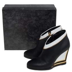 Pre Owned Loriblu White/Black Leather Wedge Ankle Booties Size 38