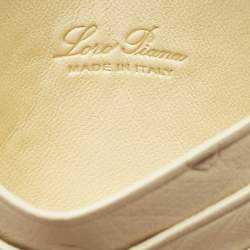 Pre Owned Loro Piana Cream Ostrich Crest Card Holder