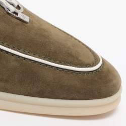 مملوكة مسبقًا Loro Piana Summer Charms Walk Size 36 Green Suede Loafers