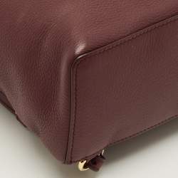مملوكة مسبقًا حقيبة ظهر لورو بيانا جلد بورجوندي جيب كبير إضافي 23.5
