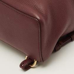 مملوكة مسبقًا حقيبة ظهر لورو بيانا جلد بورجوندي جيب كبير إضافي 23.5