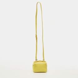 مملوكة مسبقًا حقيبة صغيرة لورو بيانا L11.5 جلد أصفر بجيب إضافي