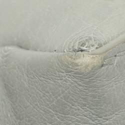 Pre Owned حقيبة صغيرة لورو بيانا L27 جيب إضافي جلد نعام رمادي