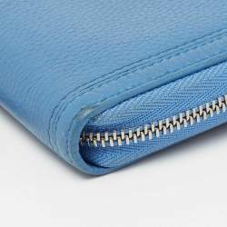 Pre Owned Loro Piana Blue Leather Zip Around Wallet