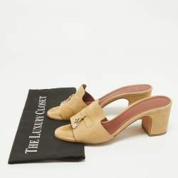 Pre Owned Loro Piana Beige Suede Summer Charms Slide Sandals Size 39.5