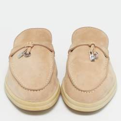 مملوكة مسبقًا صندل سلايد لورو بيانا بابوش جلد تمساح و سويدي بيج مزين دلايات مقاس 39.5