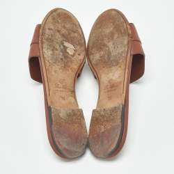 مملوكة مسبقًا Loro Piana Summer Charms Size 38 Brown Leather Flat Slides 