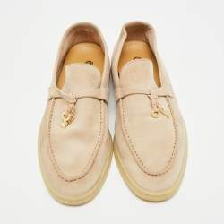 Pre Owned حذاء لوفرز لورو بيانا سويمر شارمز ووك سويدي بيج مقاس 40