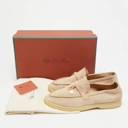 Pre Owned حذاء لوفرز لورو بيانا سويمر شارمز ووك سويدي بيج مقاس 40