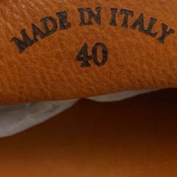 مملوكة مسبقًا Loro Piana Babouche Charms Walk Size 40 Yellow Suede Mules