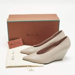 Pre Owned Loro Piana Size 38.5 Cream Leather Wedge Pumps