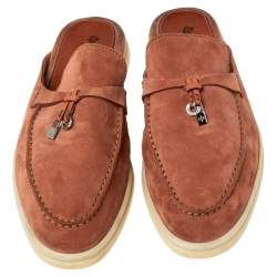 Pre Owned Loro Piana Brown Suede Babouche Charms Flat Mules Size 40.5