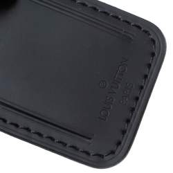 مملوكة مسبقًا بطاقة أسم حقيبة سفر لوي فيتون جلد أسود