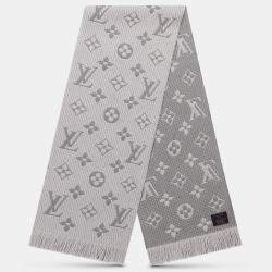 Pre Owned Louis Vuitton Pearl Grey Logomania Scarf