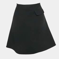 مملوكة مسبقًا تنورة لويس فويتون صوف أسود بتفاصيل أزرار مقاس وسط (ميديم)