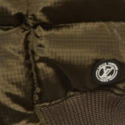 مملوكة مسبقًا Louis Vuitton Green Nylon Puffer Vest S
