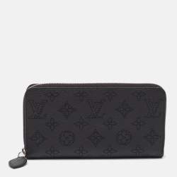 Louis Vuitton Noir Monogram Mahina Leather Zippy Wallet