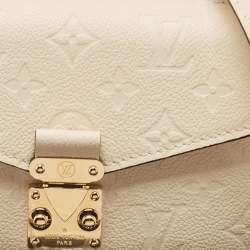 مملوكة مسبقًا Louis Vuitton Creme Monogram Empreinte Leather Pochette Metis East West Bag