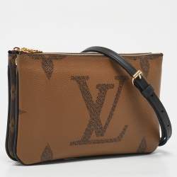 مملوكة مسبقًا Louis Vuitton Monogram Giant Reverse Double Zip Pochette Bag