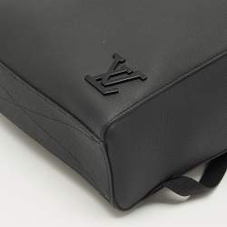 مملوكة مسبقًا حقيبة ظهر لويس فويتون جلد أسود فاستلاين