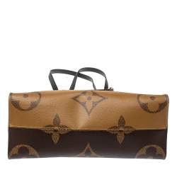 مملوكة مسبقًا Louis Vuitton Reverse Monogram Canvas Giant Onthego MM Bag