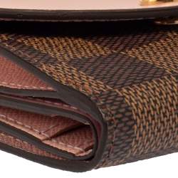 مملوكة مسبقًا Louis Vuitton Rose Ballerine Leather and Damier Ebene Canvas Zoe Wallet