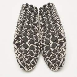 مملوكة مسبقًا Louis Vuitton Black/White Printed Canvas and Leather Gloria Loafers Size 37.5