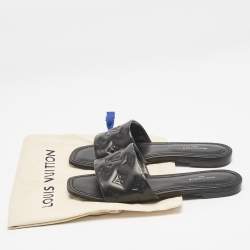مملوكة مسبقًا Louis Vuitton Black Monogram Embossed Leather Revival Flat Slides Size 38