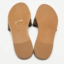 مملوكة مسبقًا Louis Vuitton Monogram Canvas Studded Lock It Flat Slides Size 38