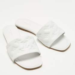 مملوكة مسبقًا Louis Vuitton Revival Size 40 White Monogram Leather Flat Slide