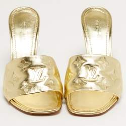 Pre Owned صندل لوي فيتون نقش المونوغرام فضي جلد منقوش مقاس 37