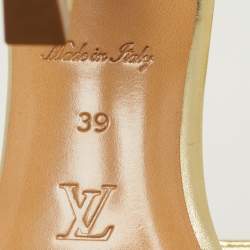 Pre Owned صندل لوي فيتون نقش المونوغرام فضي جلد منقوش مقاس 37