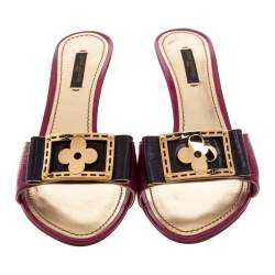 Pre Owned Louis Vuitton Pink Textured Patent Leather Flower Detail Open Toe Sandals Size 39