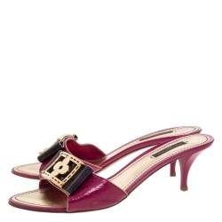 Pre Owned Louis Vuitton Pink Textured Patent Leather Flower Detail Open Toe Sandals Size 39